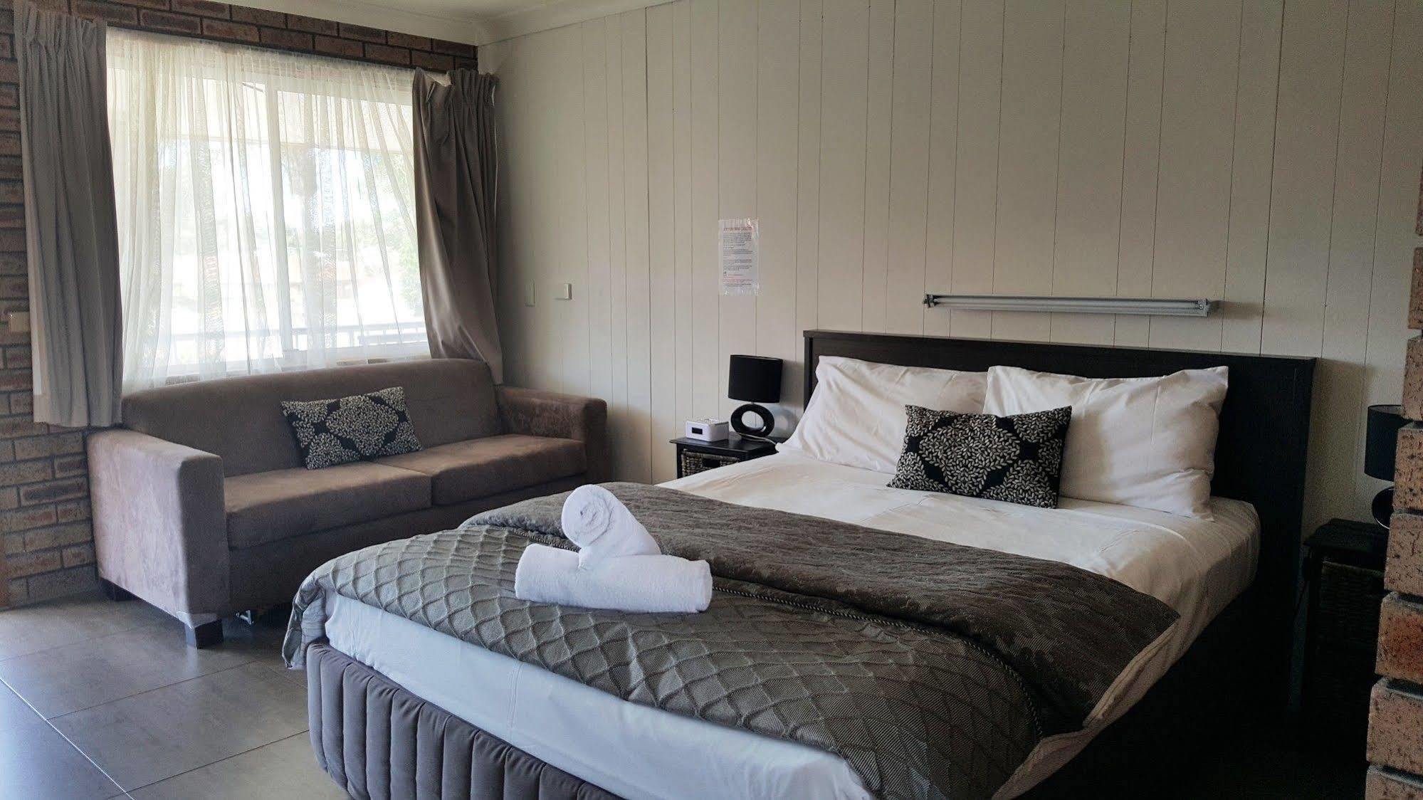 Tuncurry Motor Lodge Bagian luar foto
